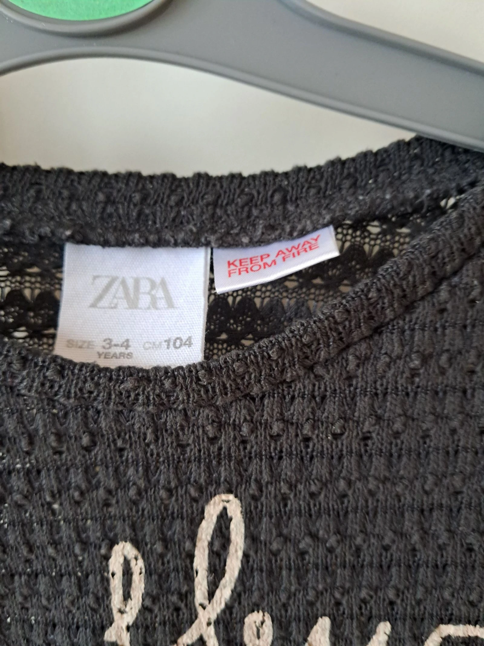 In the family jumpsuit set 36 months and Zara sweater 3/4 years – photo 2
